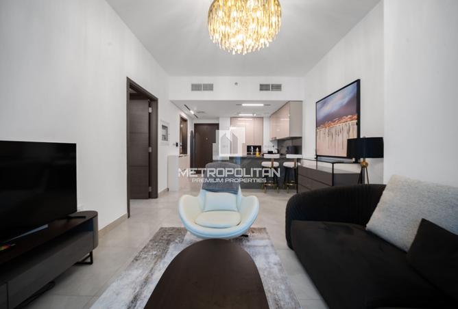 Prime Location | Fully Furnished | Middle Floor photo 2