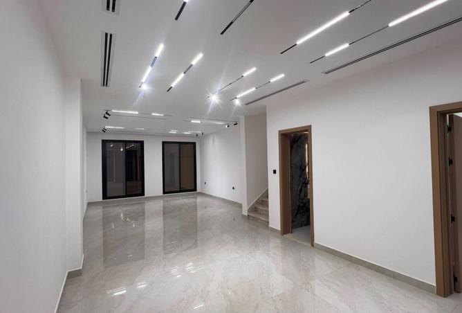124295104 - Property Image 3