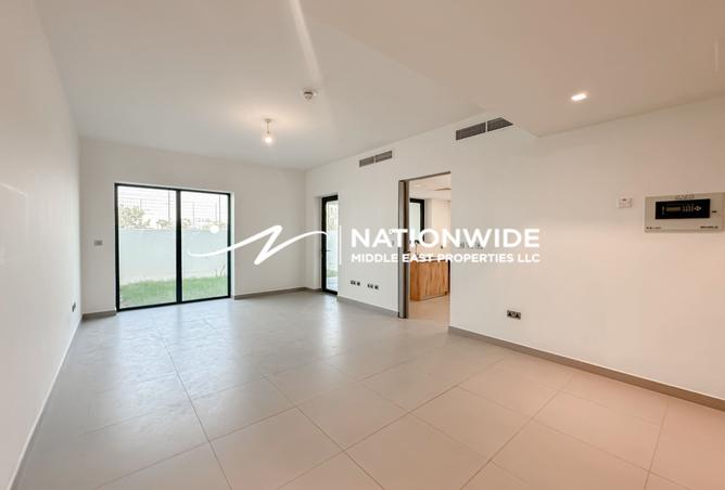 3-bed townhouse in Noya 1 — photo 3