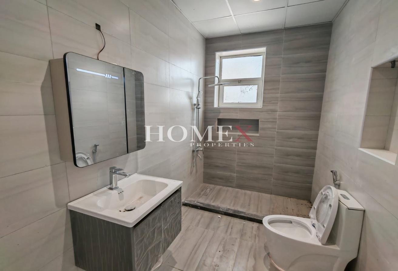 6BR Villa + Maid & Driver Rooms | Al Quoz photo 9