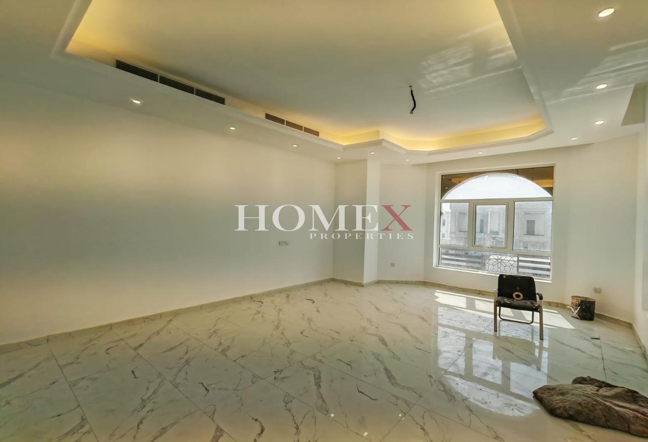 6BR Villa + Maid & Driver Rooms | Al Quoz photo 8