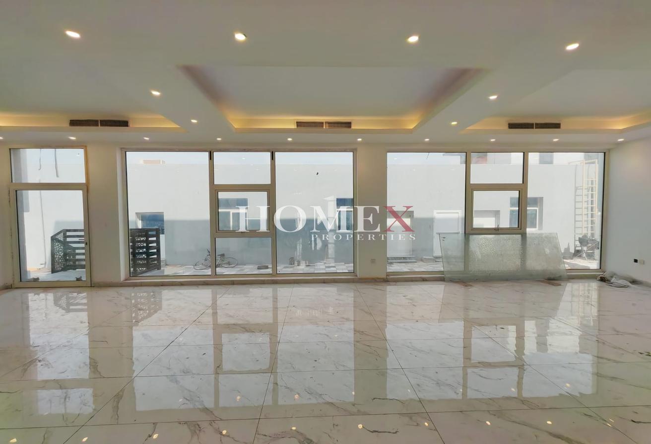 6BR Villa + Maid & Driver Rooms | Al Quoz photo 5