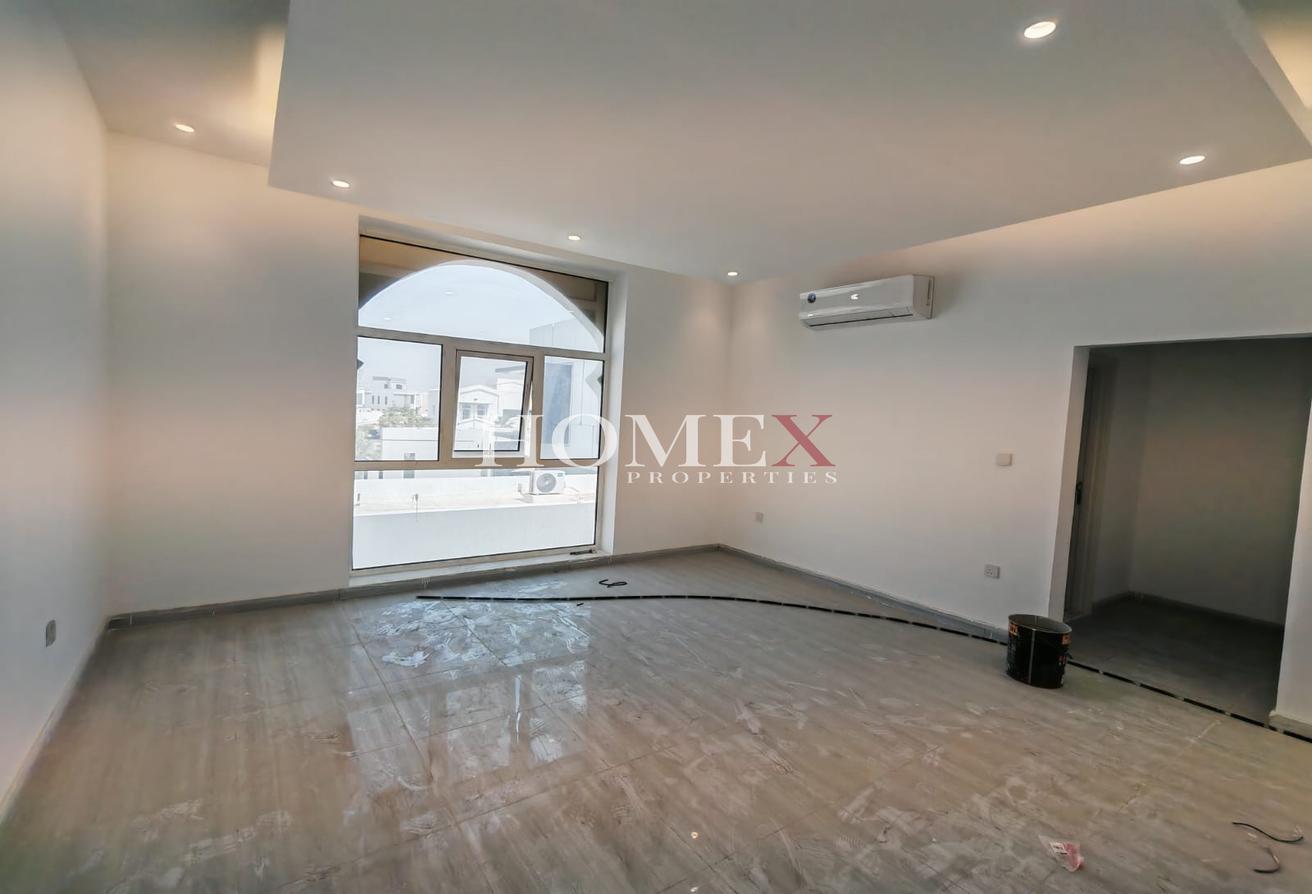 6BR Villa + Maid & Driver Rooms | Al Quoz photo 13