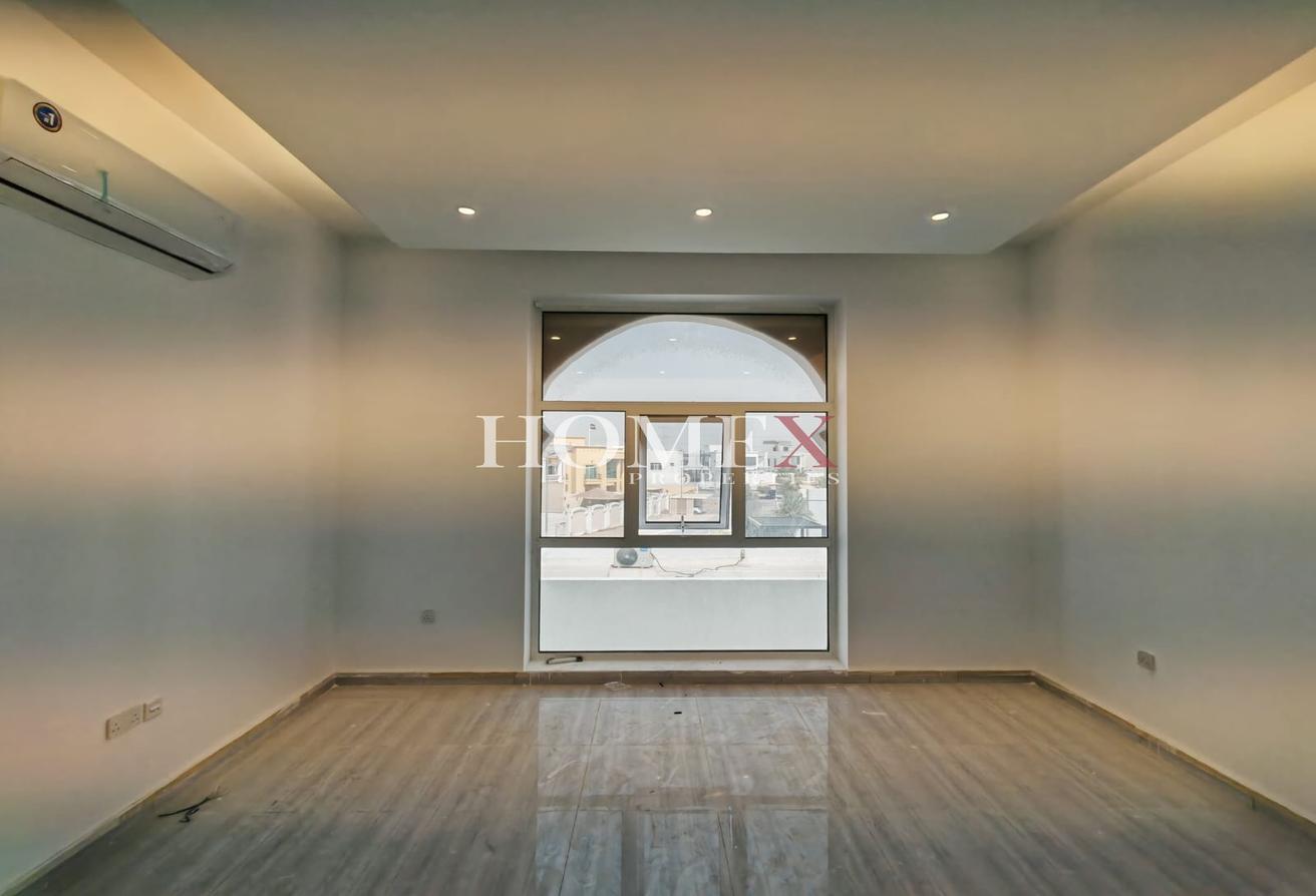 6BR Villa + Maid & Driver Rooms | Al Quoz photo 11