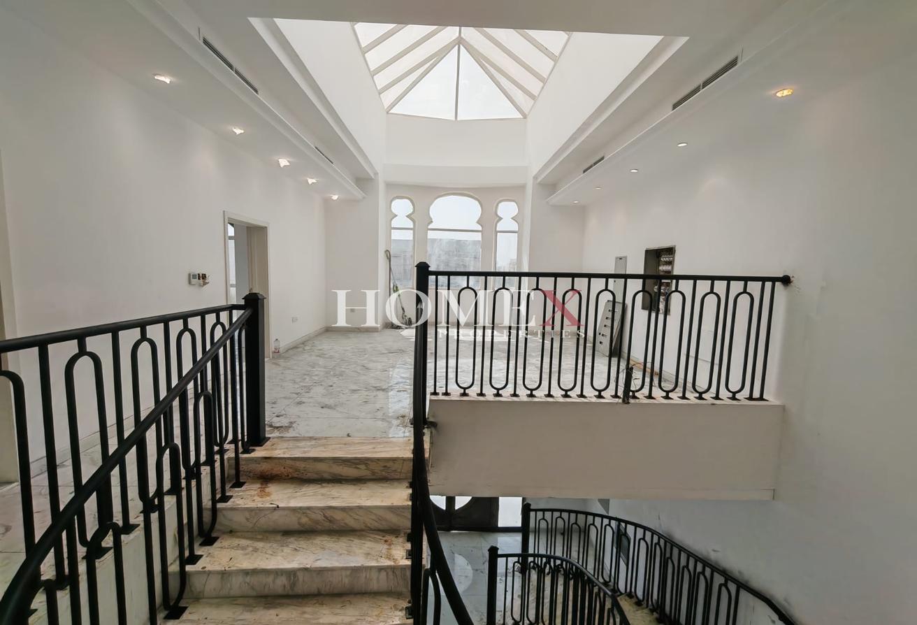 6BR Villa + Maid & Driver Rooms | Al Quoz photo 4