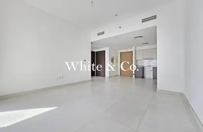 شقة - غرفة نوم - 1 حمام للايجار في A كريك سايد 18 - حدائق الإمارات 1 - مرسى خور دبي - دبي