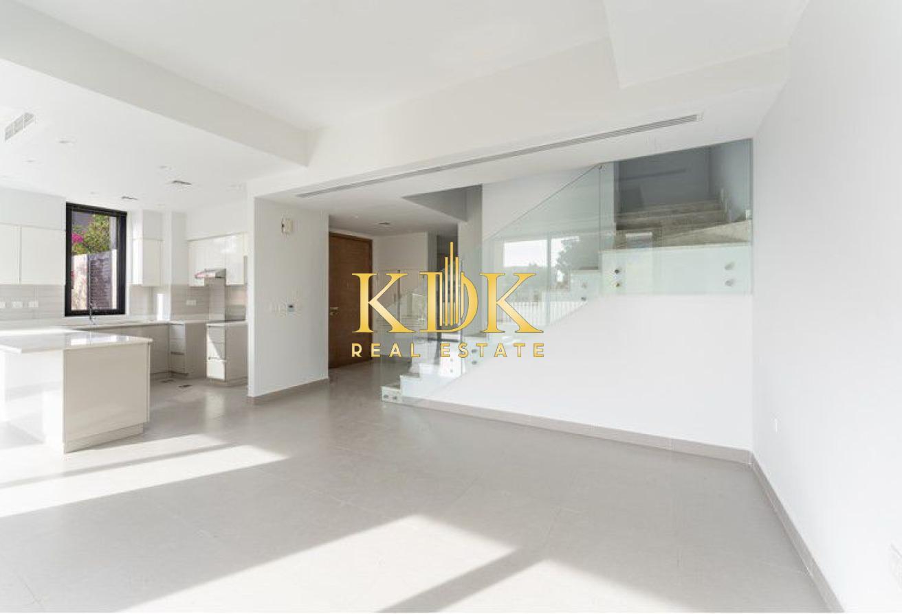 5BHK + Maid | Spacious Villa | Massive Layout photo 4