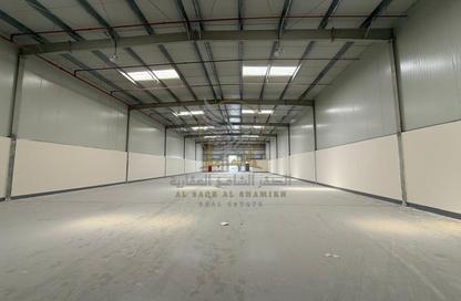 Warehouse - Studio - 2 Bathrooms for rent in Al Sajaa S - Al Sajaa - Sharjah