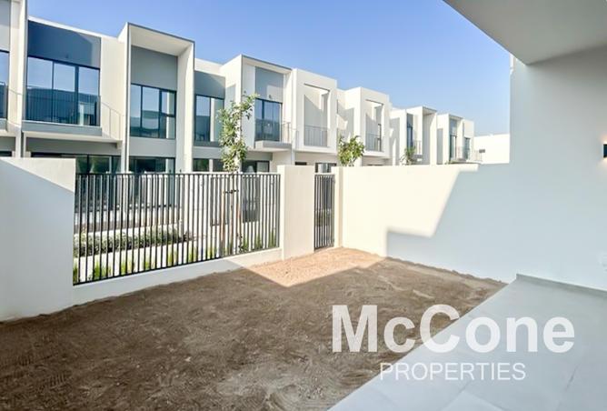 2OLEjYugDVQ - الصورة الرئيسية للعقار