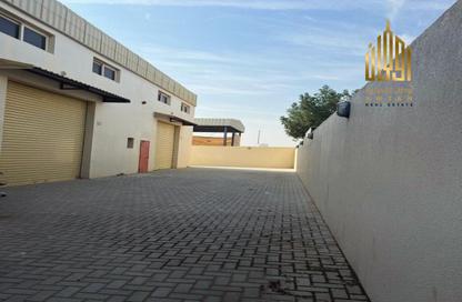Warehouse - Studio for sale in Al Jlail - Al Sajaa - Sharjah