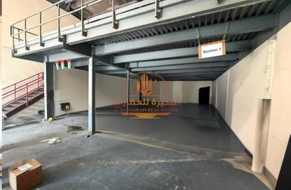 Warehouse - Studio - 1 Bathroom for rent in Industrial Building 13 - Industrial Area 13 - Sharjah Industrial Area - Sharjah