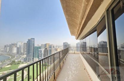 Penthouse - 3 Bedrooms - 4 Bathrooms for rent in Al Majaz 2 - Al Majaz - Sharjah