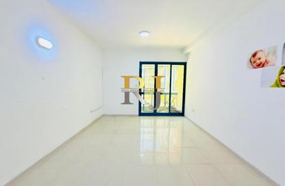 Apartment - 2 Bedrooms - 3 Bathrooms for rent in Mankhool Building - Al Mankhool - Bur Dubai - Dubai