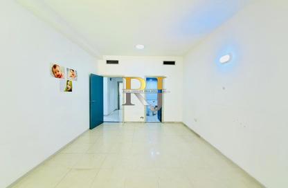 Apartment - 2 Bedrooms - 3 Bathrooms for rent in Mankhool Building - Al Mankhool - Bur Dubai - Dubai