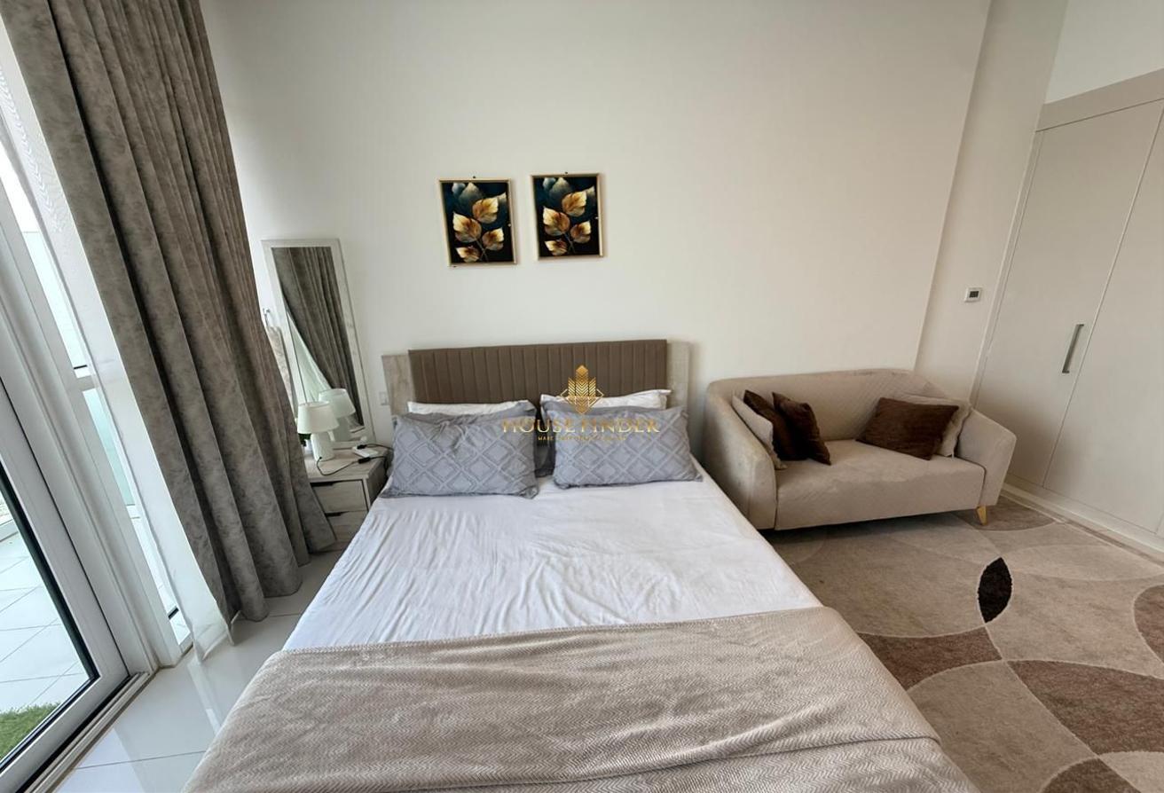 Fully Furnished Studio | High Floor | Balcony photo 2