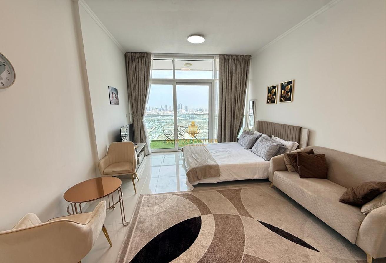 Fully Furnished Studio | High Floor | Balcony photo 4