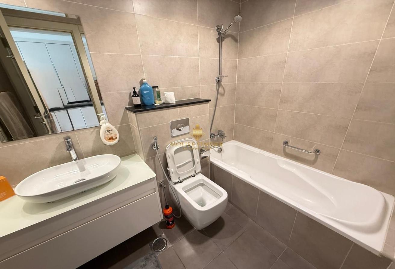 Fully Furnished Studio | High Floor | Balcony photo 15