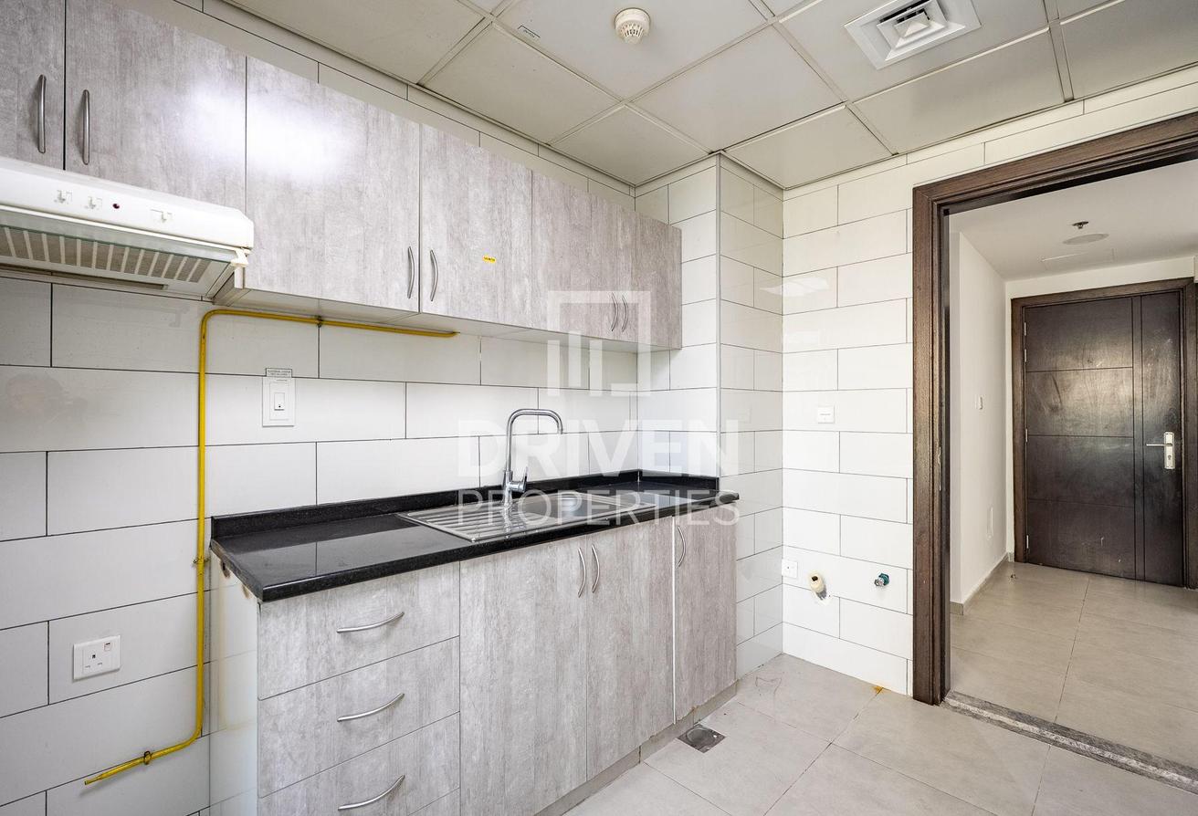 Ready to Move in | Multiple Cheques | Spacious photo 6
