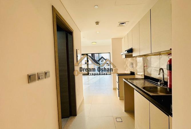 Studio with Burj view |High floor |Prime location photo 2