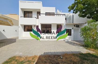 Villa - 5 - 5 for rent in Jumeirah 1 Villas - Jumeirah 1 - Jumeirah - Dubai