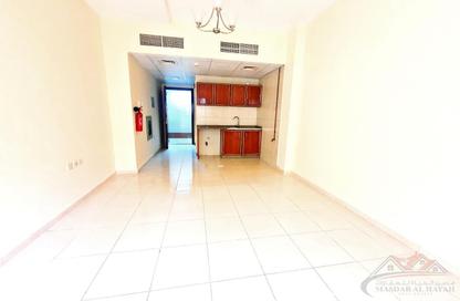 Apartment - Studio - 1 Bathroom for rent in Muweileh Community - Muwaileh Commercial - Sharjah
