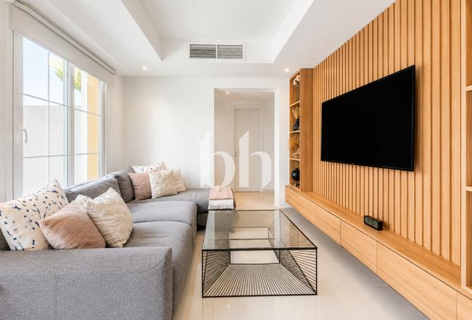 132514400 - Property Main Image
