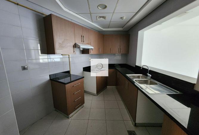 83236582 - Property Image 3