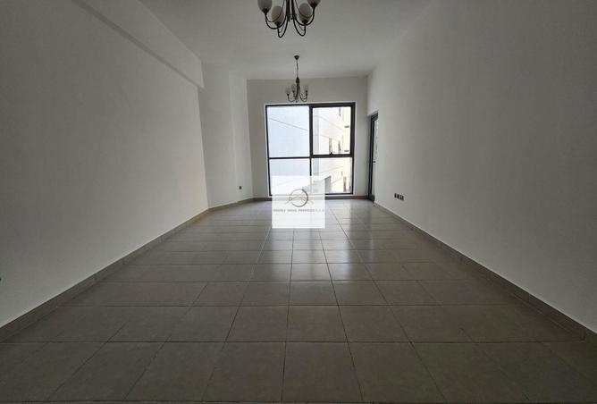 83236582 - Property Image 2