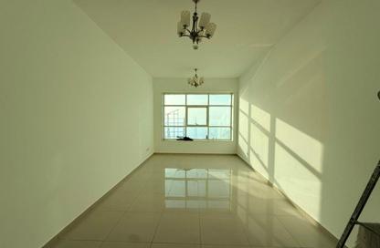 Apartment - 2 Bedrooms - 3 Bathrooms for rent in Al Khan Corniche - Al Khan - Sharjah