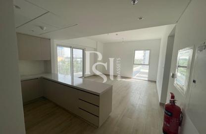 Apartment - 3 Bedrooms - 4 Bathrooms for rent in Waters Edge - Yas Island - Abu Dhabi