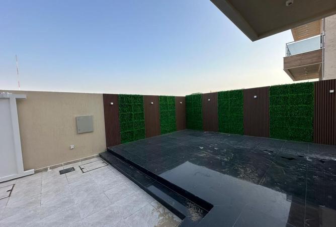 2OXGbQfYaKO - Property Image 3