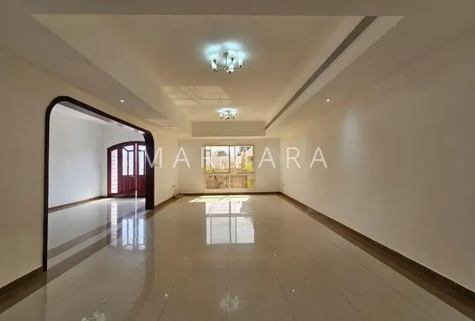159673745 - Property Image 2