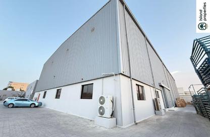 Warehouse - Studio - 4 for sale in Al Jazirah Al Hamra - Al Hamra Village - Ras Al Khaimah