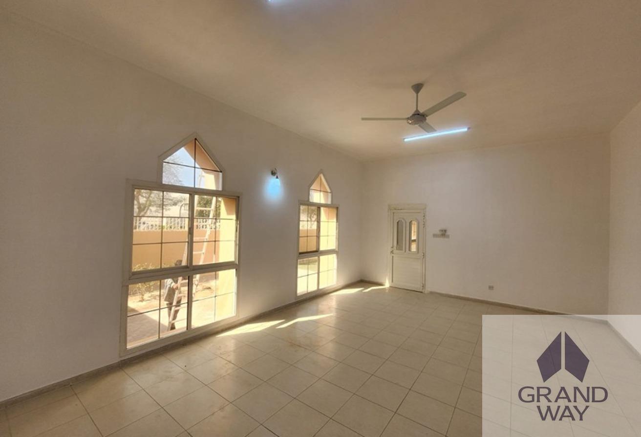 7BR Single Story Villa I 2 Side Access Gate I Yard photo 5