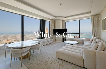 Apartment - 1 - 2 for rent in The Palm Tower - Palm Jumeirah - Dubai