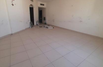 Apartment - 1 - 1 for rent in Al Butina 9 Building - Al Butina - Sharjah