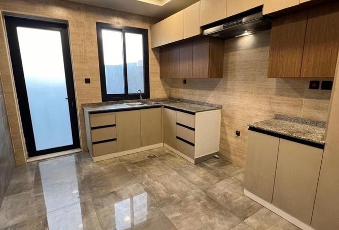 141936353 - Property Image 3