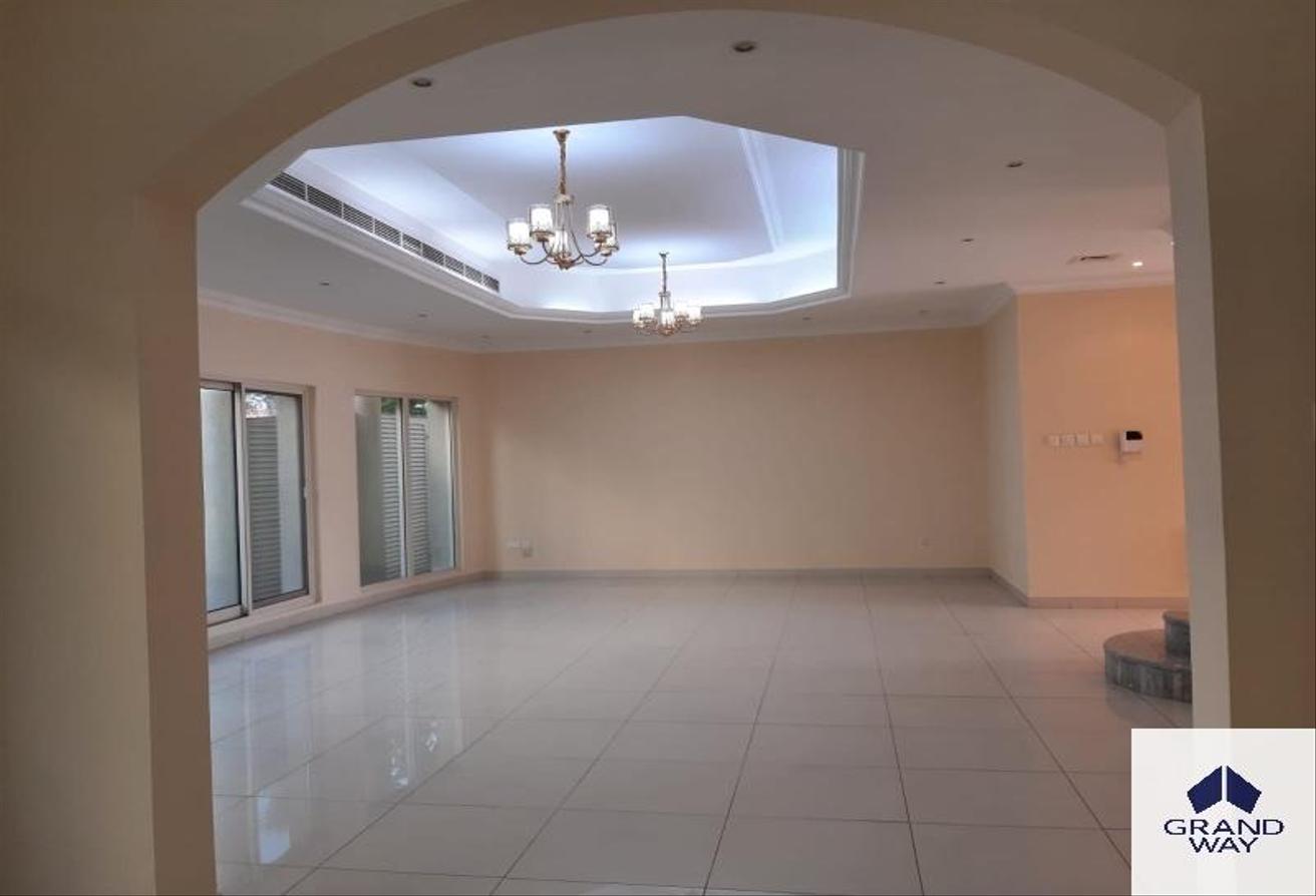 Large 5BR Villa | Prime Location | Family Home photo 19