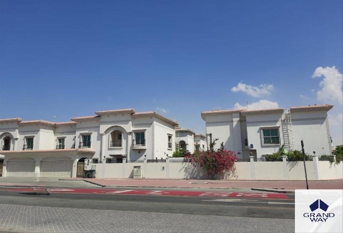 Large 5BR Villa | Prime Location | Family Home photo 14