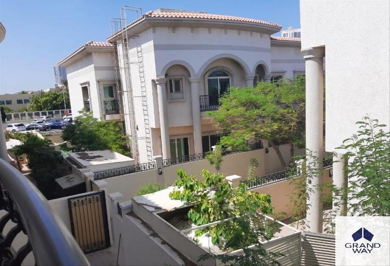 Large 5BR Villa | Prime Location | Family Home photo 15