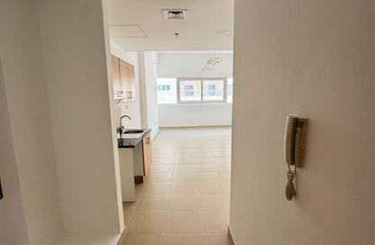 Apartment - 1 Bedroom - 2 Bathrooms for rent in ASB Tower - Dubai Silicon Oasis - Dubai Apartment - 1 Bedroom - 2 Bathrooms for rent in ASB Tower - Dubai Silicon Oasis - Dubai