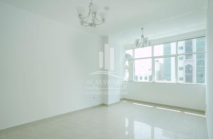 Apartment - 1 - 2 for rent in Al Khudayra Building - Al Ghuair - Al Gharb - Sharjah Apartment - 1 - 2 for rent in Al Khudayra Building - Al Ghuair - Al Gharb - Sharjah