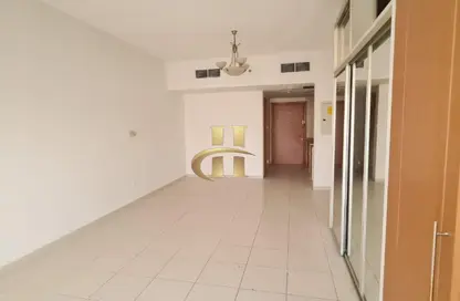 Apartment - 1 Bathroom for rent in Lavender 1 - Emirates Gardens 1 - District 13 - Jumeirah Village Circle - Dubai