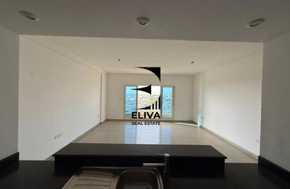 Apartment - 2 - 2 for sale in Tower 24 - Al Reef Downtown - Al Reef - Abu Dhabi