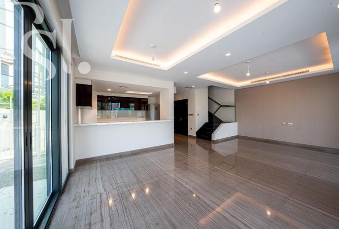 114181902 - Property Image 3
