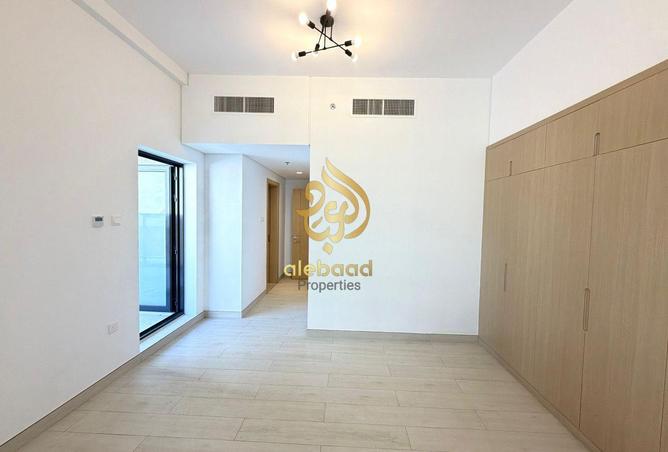 73882178 - Property Image 2