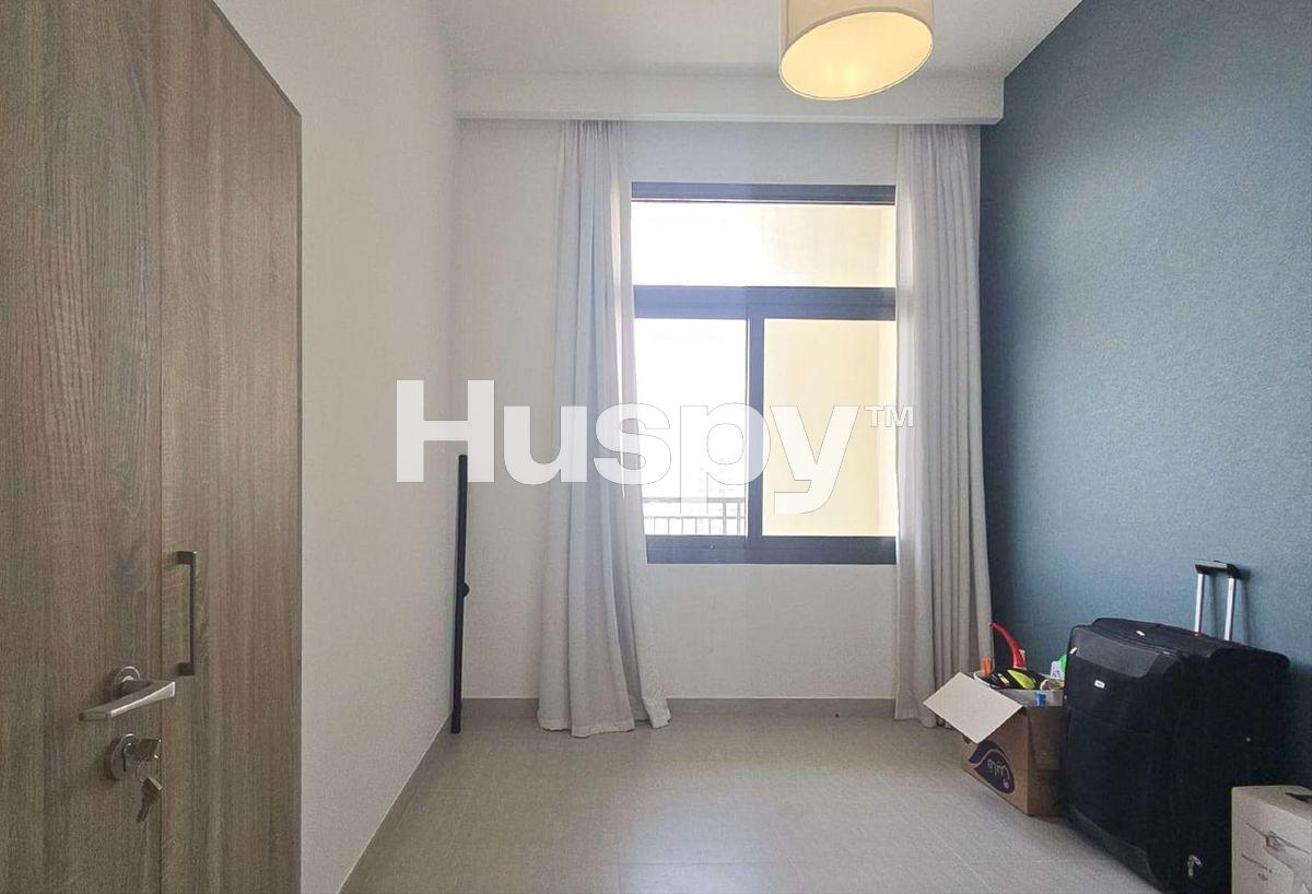 Spacious | With Balcony | Ready to Move In photo 10