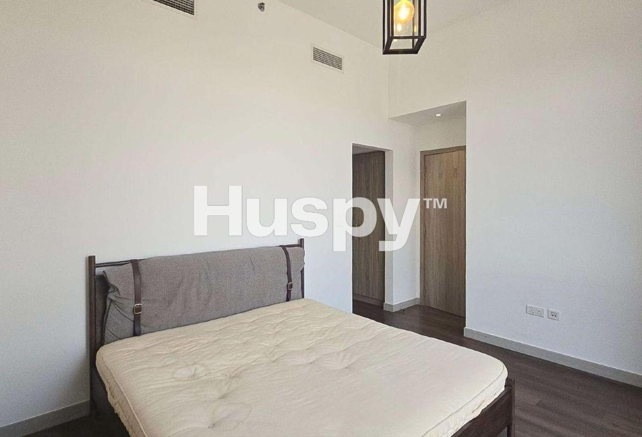 Spacious | With Balcony | Ready to Move In photo 6