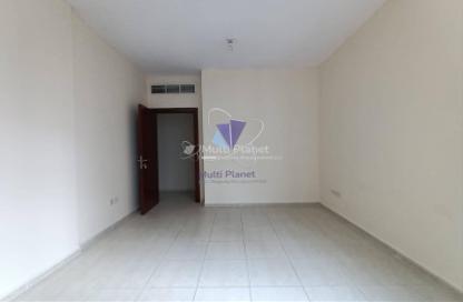 Apartment - 2 Bedrooms - 2 Bathrooms for rent in Al Mamoura - Muroor Area - Abu Dhabi
