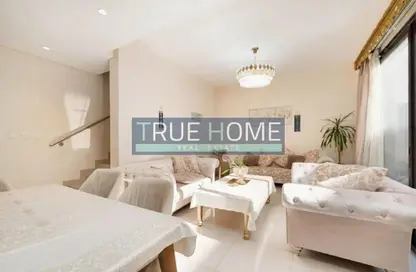 تاون هاوس - 3 غرف نوم - 4 حمامات للبيع في مساكن نسمه - ّالطي - الشارقة